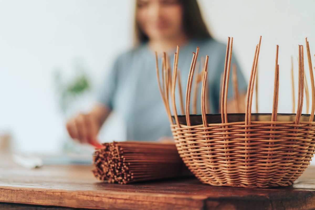 Confection-de-paniers-douillets